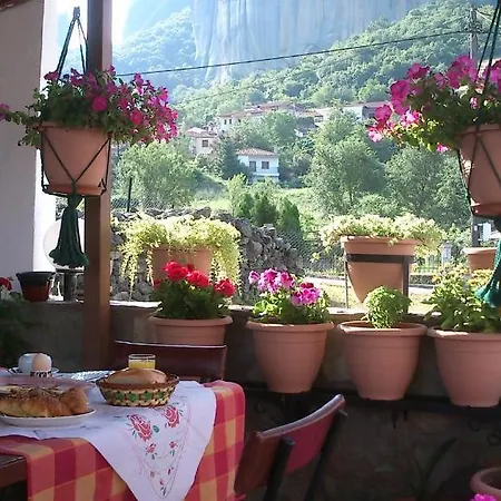 Meteora Escape - Kastraki Comfy Retreats بيت ضيافة كالامباكا